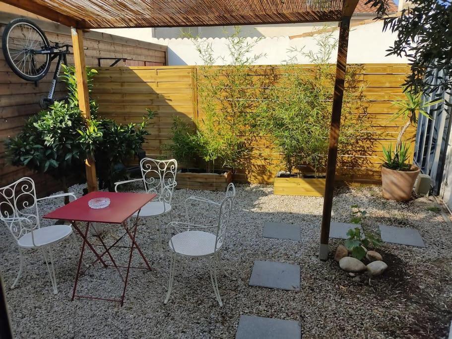 Charmant Studio Dans Petit Village Du Sud De La France Lignan-sur-Orb Eksteriør bilde